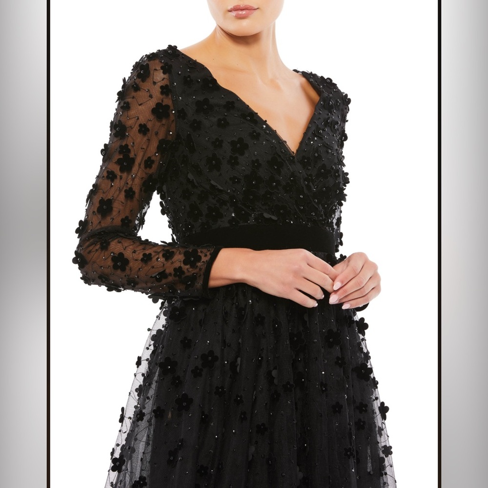 Velvet floral appliqué v neck gown - Picture 4 of 4